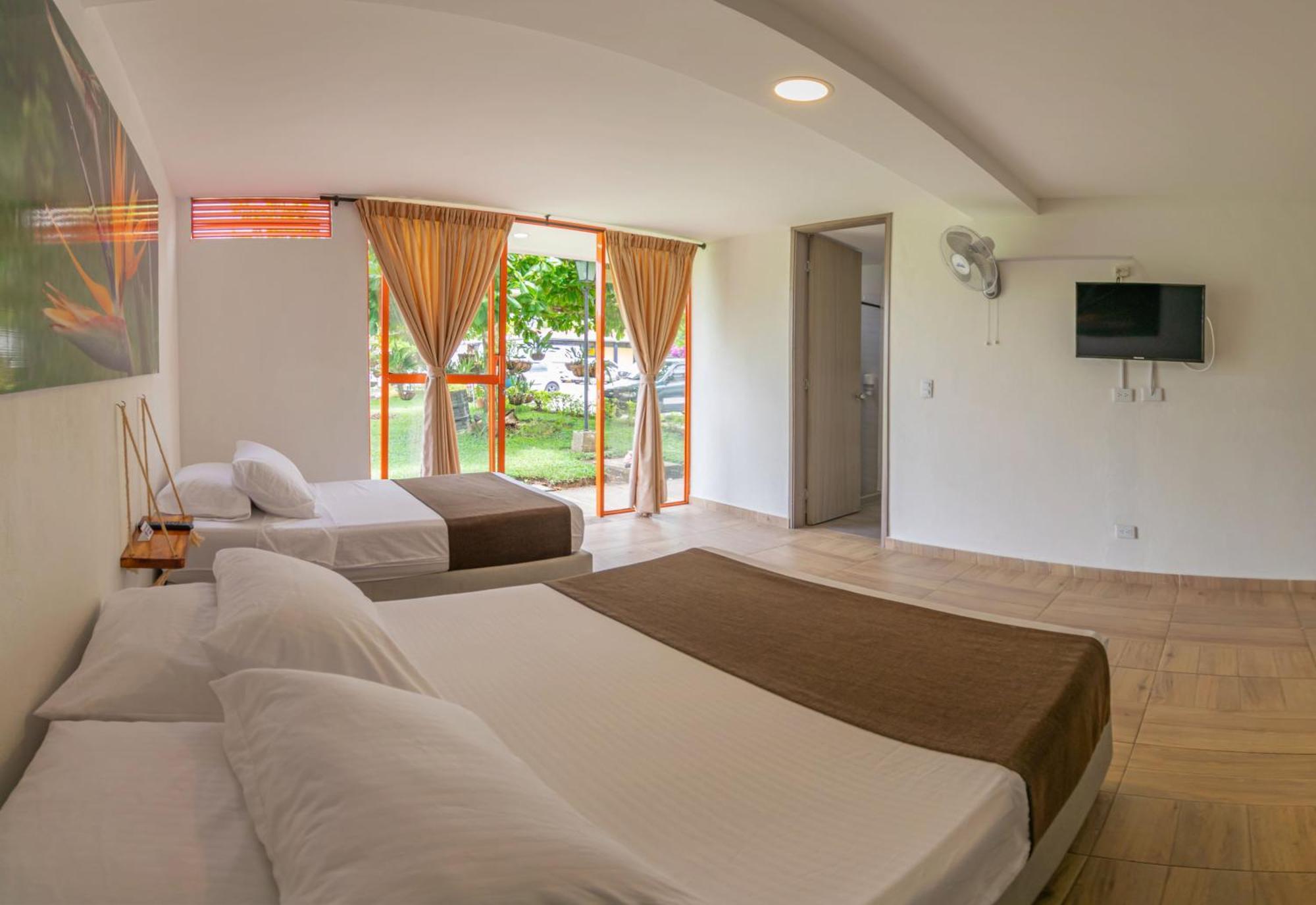 Hotel Campestre La Aldea Montenegro Extérieur photo