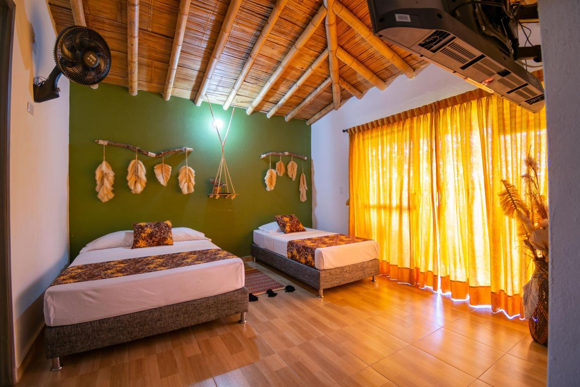 Hotel Campestre La Aldea Montenegro Extérieur photo