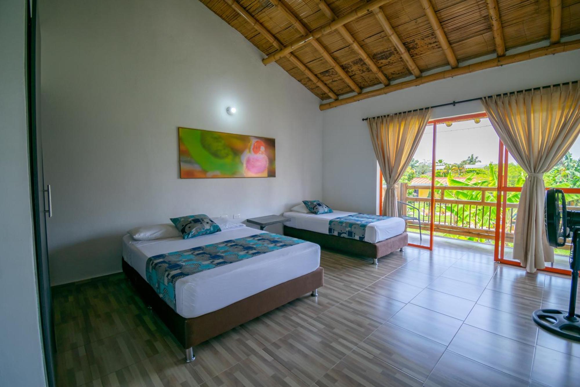 Hotel Campestre La Aldea Montenegro Extérieur photo
